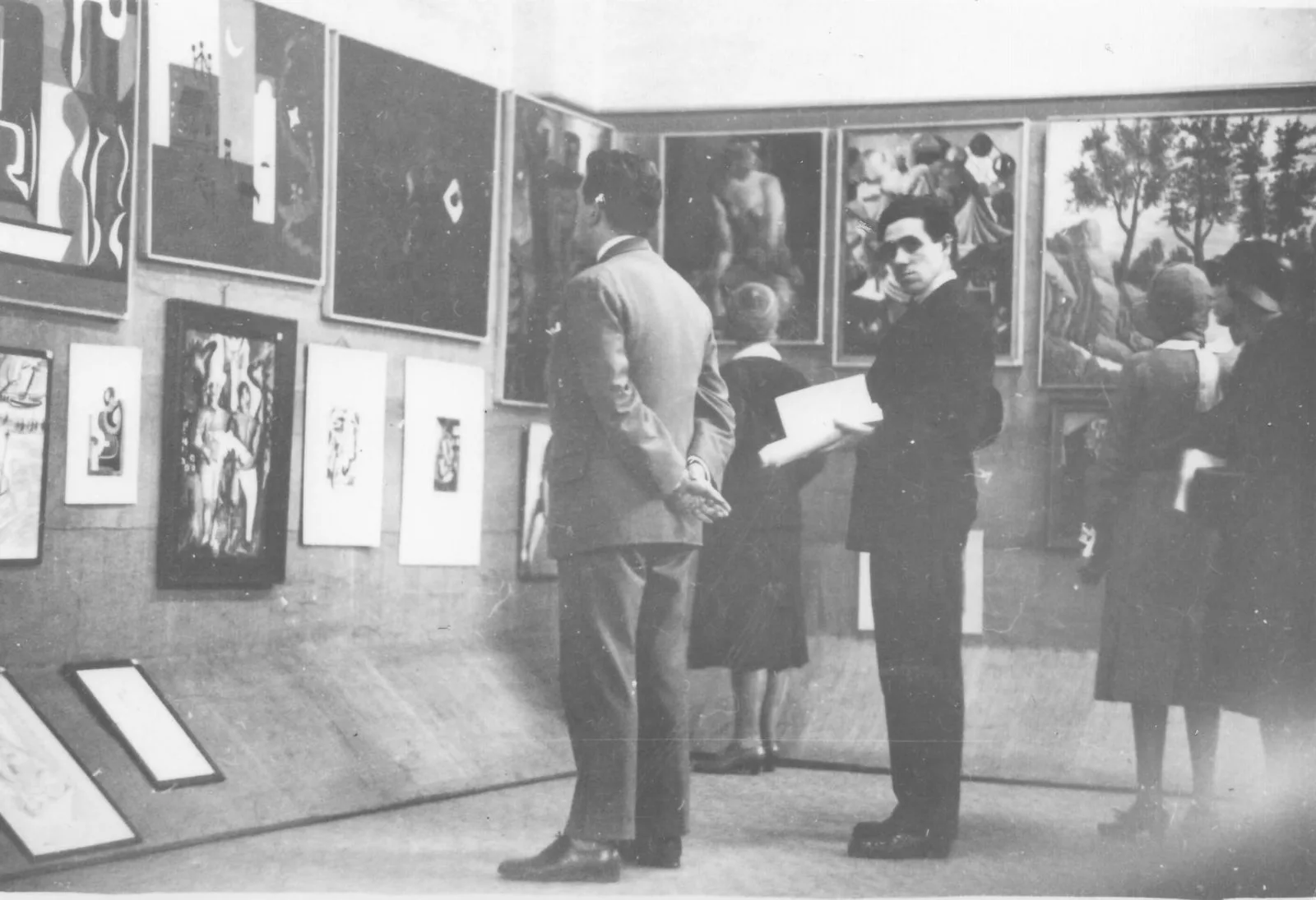 “École de Paris” In and Out of Paris (1928–1930) A Transregional Perspective on the Exhibitions of the “School of Paris” in Venice, Cambridge, Recife, São Paulo, and Rio de Janeiro