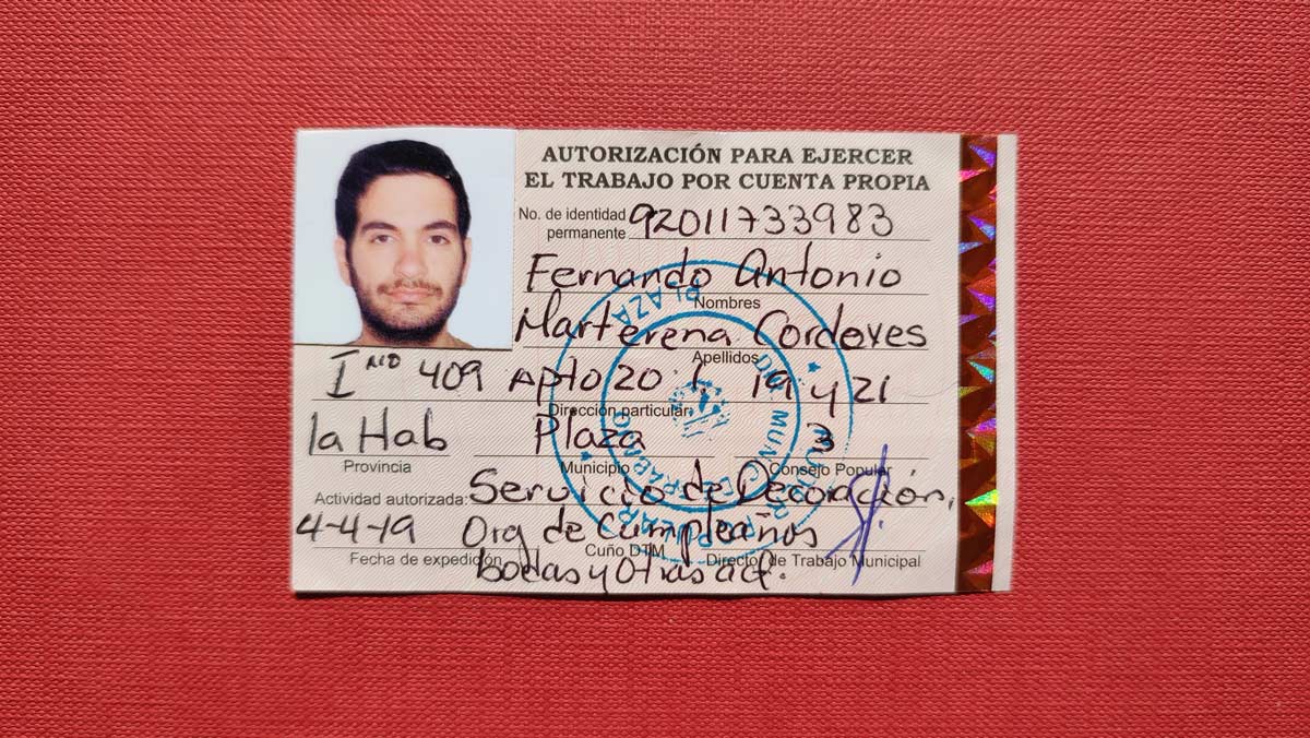 Fernando Martirena, authorization to work freelance. Providing services as decorator, organization of birthdays parties, weddings, and other activities. Courtesy of Fernando Martirena.