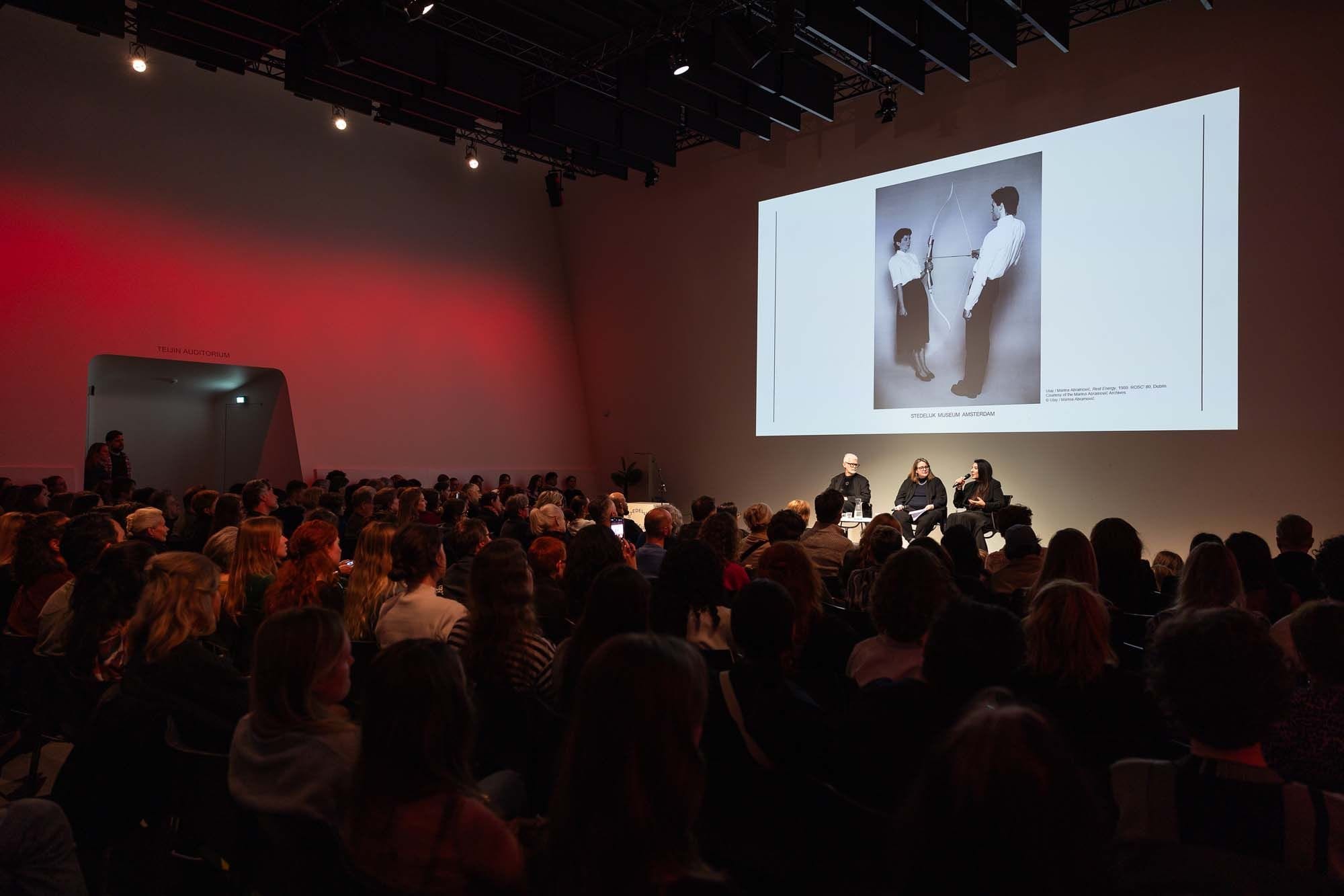 Rein Wolfs, Karen Archey and Marina Abramović at the conversation series Artist Talk at the Stedelijk Museum on March 17, 2024. Photo: Maarten Nauw.