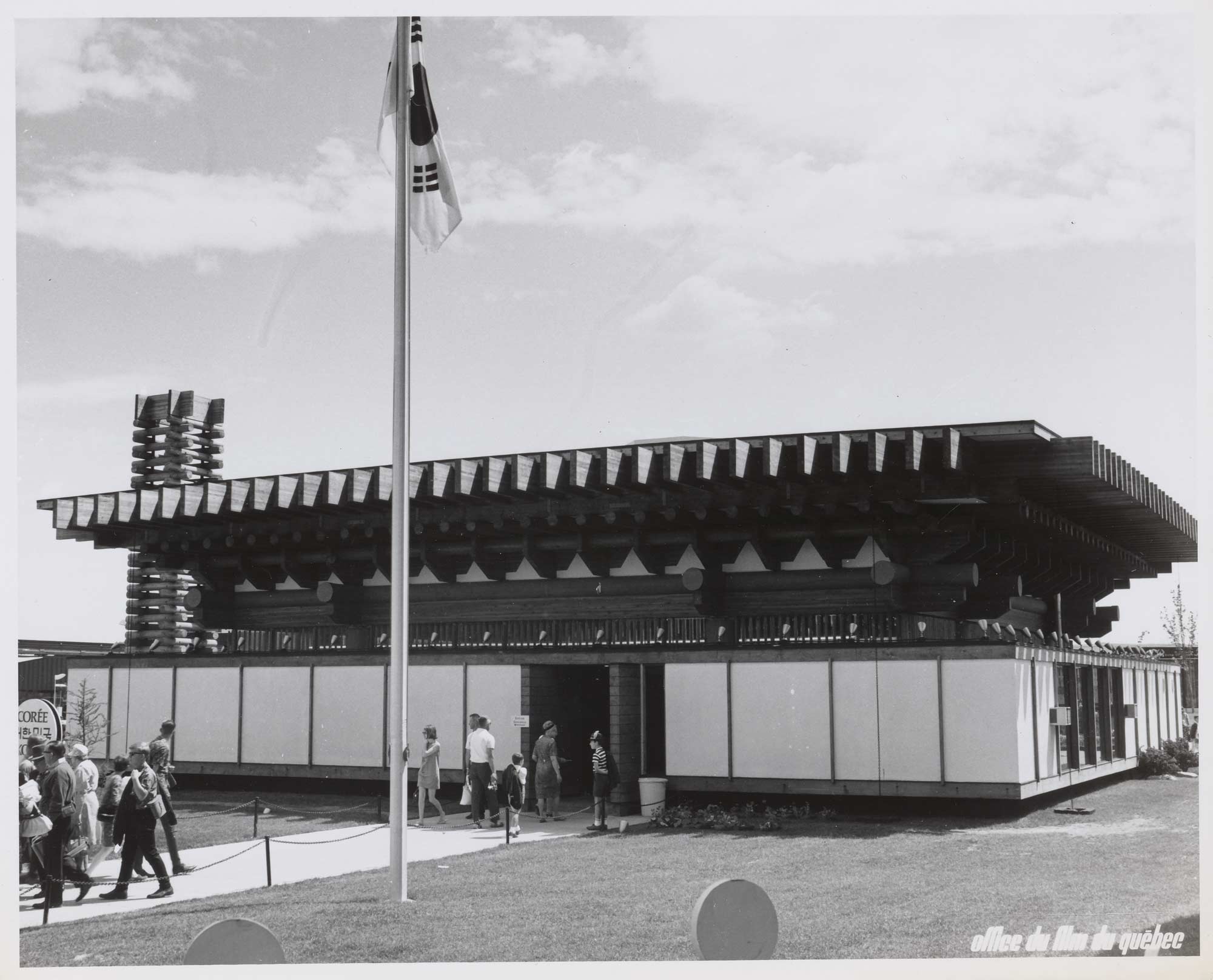 View of the Republic of Korea pavilion, Expo ’67, Montréal, Québec, 1967 (ARCH256311). Courtesy of Canadian Centre for Architecture. Gift of May Cutler.