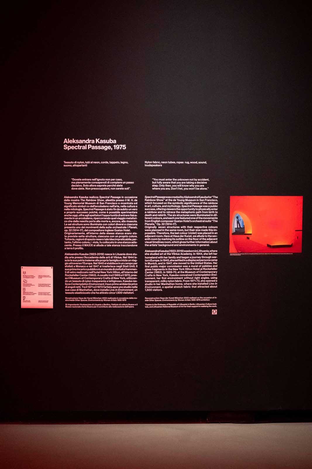 Fig. 9. The animal game captions in the Ambienti exhibition.